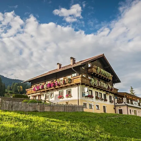 Paerchenbauernhof Horner 2*
